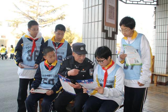 豫警好榜样丨张伟：穿警服的“孩子王”