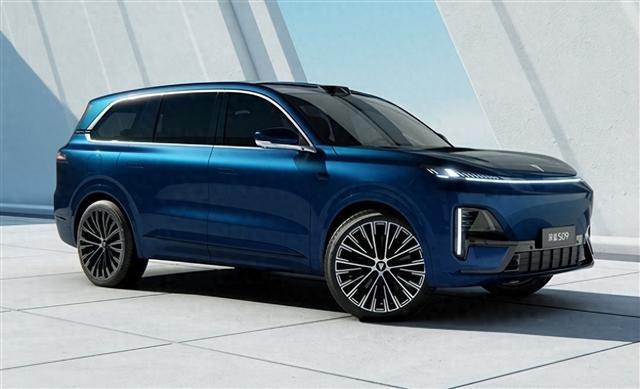 家用 SUV 深蓝 S09成家庭出行新宠？三天大订数千台为哪般？