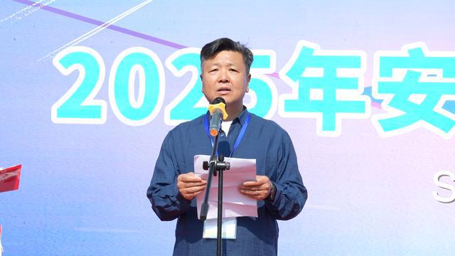 2025年安阳市中小学生科技体育竞赛激情开赛