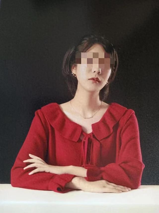 家门口遇害女生母亲感谢明星发声：她们为我女儿发声，很开心