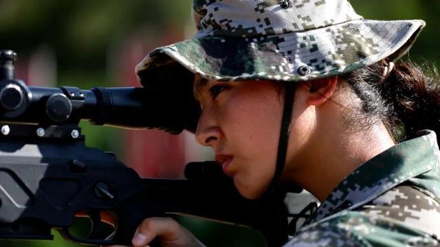“军营版迪丽热巴”获全国表彰 草原女儿的奋斗故事