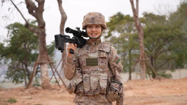 “军营版迪丽热巴”获全国表彰 草原女儿的奋斗故事
