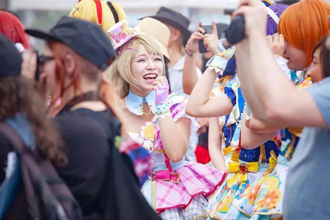快倒闭的老商场，被二次元盘活