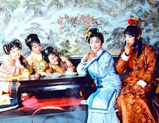 改编《红楼梦》，他凭什么有新意？