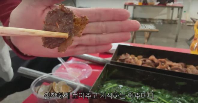 韩国人来中国旅游，比特种兵还卷