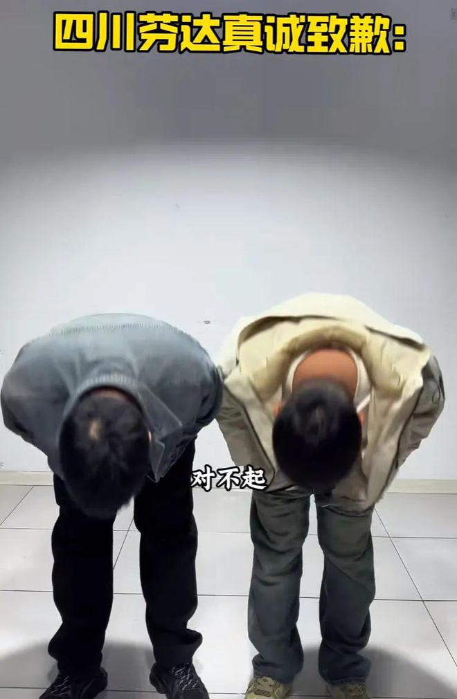 杨坤破防后，山寨明星更火了