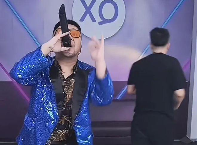 杨坤破防后，山寨明星更火了