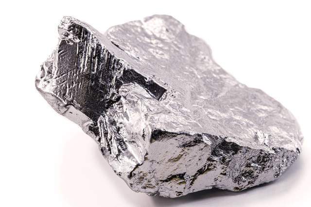 又是稀土！中国技术让失明动物重获光明，还赋予其"超级视力"