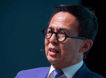 李嘉诚次子李泽楷旗下富卫集团正式登陆港交所，早盘涨1.05%