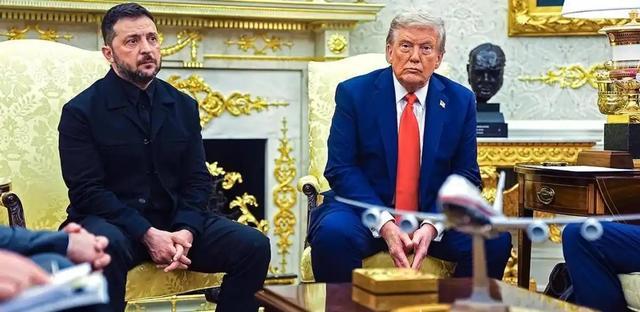 泽连斯基再见特朗普穿西装获赞，背后是乌克兰对美国的妥协？