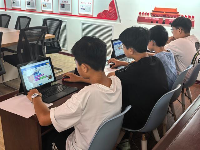 郑州市二七区滨河花园实验小学创客少年拿下省级一等奖
