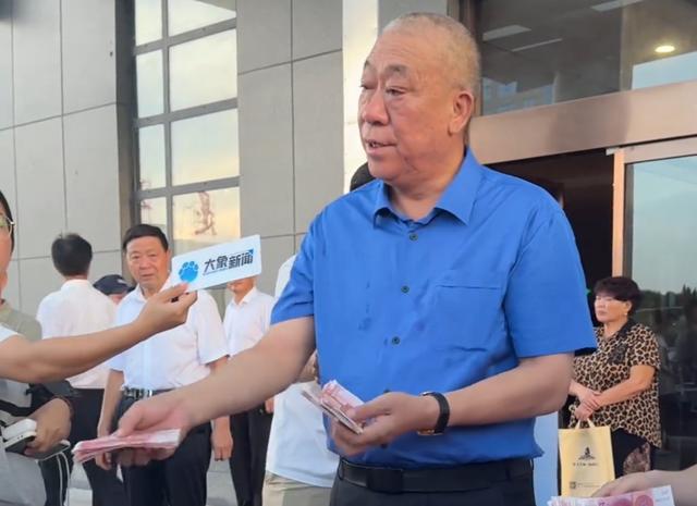 崔培军、李福贵善举背后：朴素的情感最动人