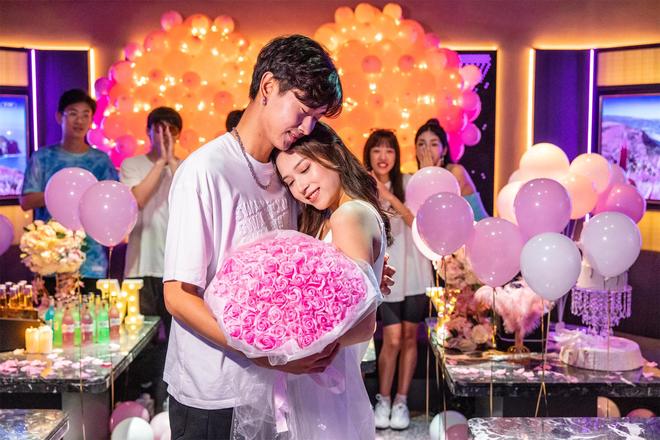 曾经的“土味”KTV，成了Z世代的真香？