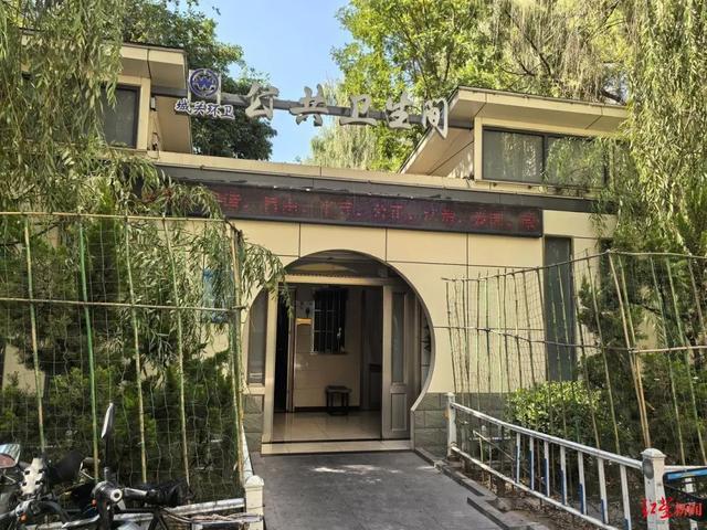 “女厕门口排长队”怎么解决？一地立法：调整男女厕位比例！