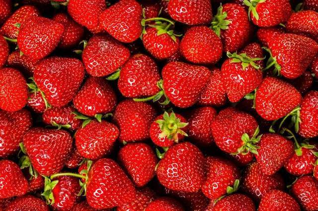 月薪2万元吃不起，百果园“爹味”教育消费者！