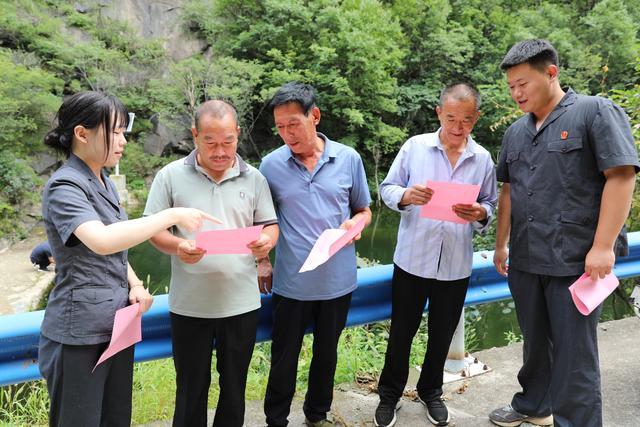西峡县大鲵省级自然保护区司法保护基地成立合力守护生态家园